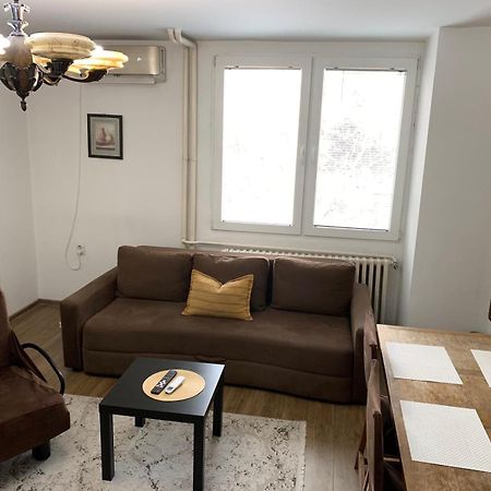 Apartment In The Center Of Skopje Buitenkant foto