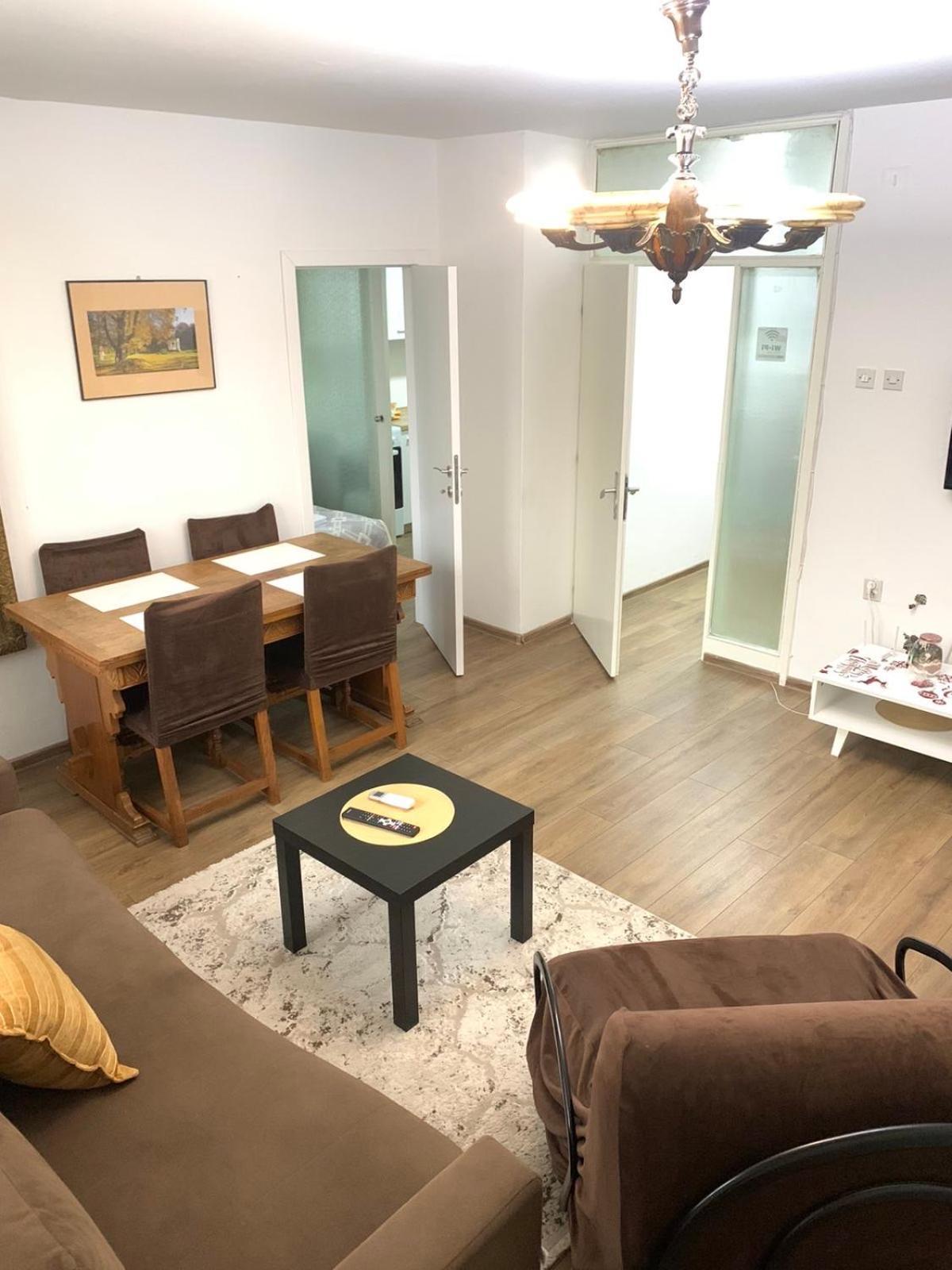Apartment In The Center Of Skopje Buitenkant foto